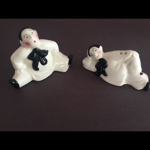 Salt and pepper shakers